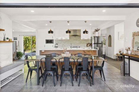 Property photo of 14 Brookfield Avenue Warilla NSW 2528