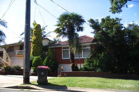 5 Rainbow Cres, Kingsgrove, NSW 2208