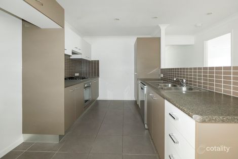 Property photo of 35 Neville Drive Branyan QLD 4670