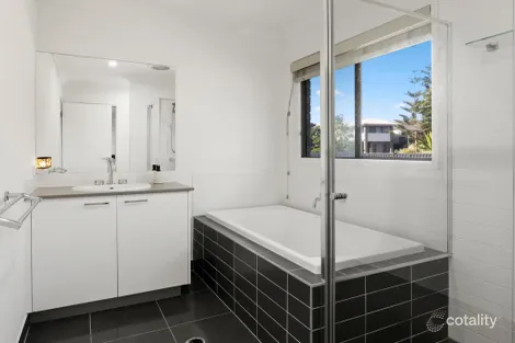 Property photo of 58 River Run Circuit Ormeau Hills QLD 4208