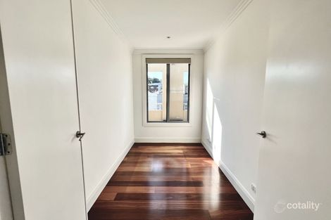 5/201 Elgar Rd, Surrey Hills, VIC 3127