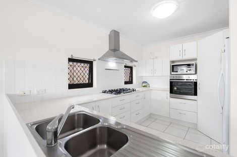 Property photo of 84 Besham Parade Wynnum QLD 4178
