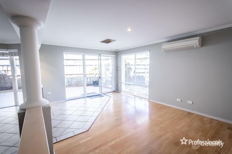 Property photo of 15 Ponte Vecchio Boulevard Ellenbrook WA 6069