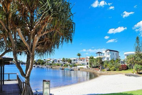 Property photo of 42/1 Grenada Way Parrearra QLD 4575