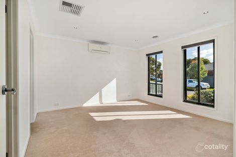 Property photo of 4 Morton Close Doreen VIC 3754