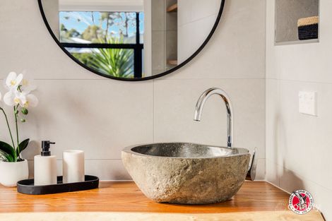 15 Griffiths Run, Broulee, NSW 2537