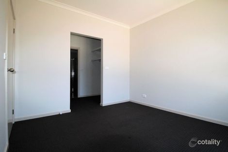 Property photo of 2/14 Ajana Drive Craigieburn VIC 3064