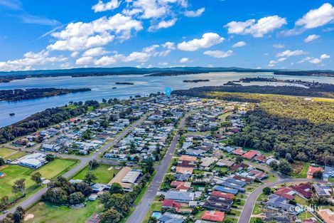 8 Lorna St, Pelican, NSW 2281