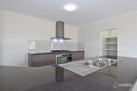 Property photo of 19 Munburra Parade Smithfield QLD 4878