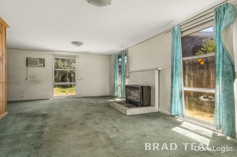 Property photo of 3 Bendoc Court Meadow Heights VIC 3048