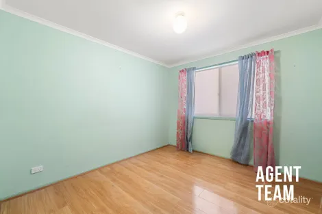 Property photo of 55 Thomas Royal Gardens Queanbeyan East NSW 2620