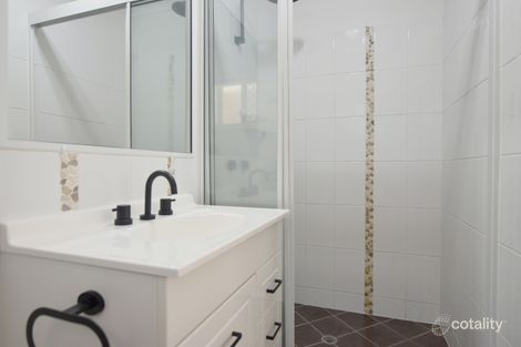 Property photo of 25 Flounder Crescent Toolooa QLD 4680