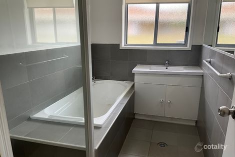 Property photo of 31 Westmorland Crescent Shepparton VIC 3630
