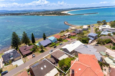 Property photo of 19 Lambton Parade Swansea Heads NSW 2281