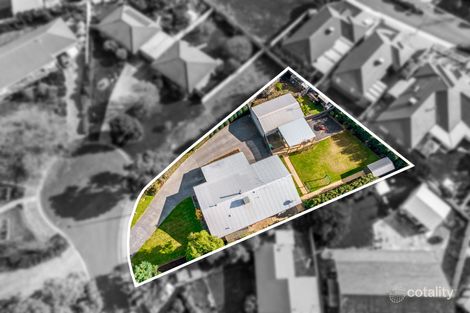 Property photo of 10 Cairinini Court Strathdale VIC 3550