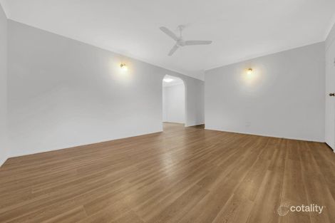 Property photo of 5 Myrtle Court Kin Kora QLD 4680