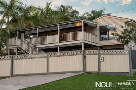 Property photo of 28 Braeside Road Bundamba QLD 4304