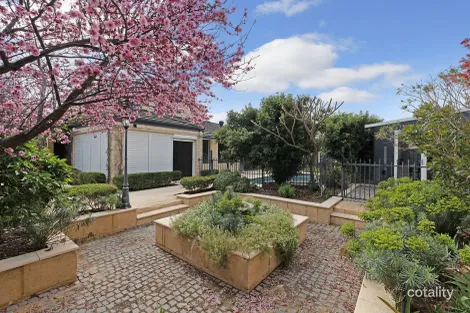 49 Lowan Loop, Karawara, WA 6152