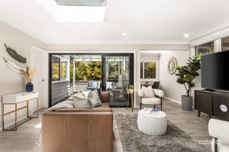 Property photo of 14 Sugarloaf Crescent Castlecrag NSW 2068