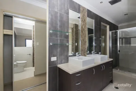 Property photo of 22 Major Mitchell Drive Upper Coomera QLD 4209