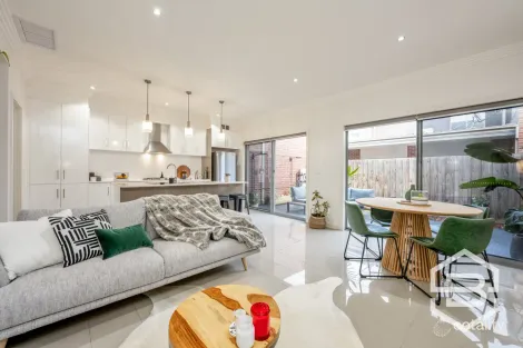 24 Quarterhorse Dr, South Morang, VIC 3752