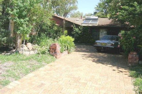 25 Newgate St, Alexander Heights, WA 6064