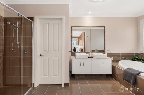 Property photo of 11 Gravillia Grove Wantirna South VIC 3152