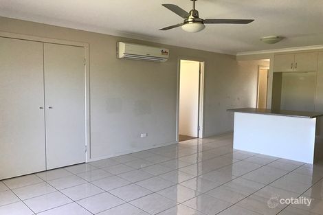 Property photo of 2/11 Lakeside Drive Emerald QLD 4720