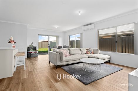 Property photo of 27 Columbine Terrace Glen Iris WA 6230