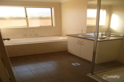 6 HARRISON PL, GRIFFITH, NSW 2680