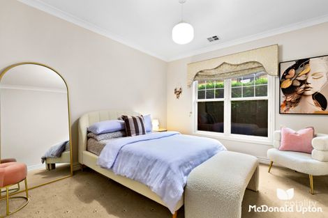 Property photo of 12 Hayes Road Strathmore VIC 3041