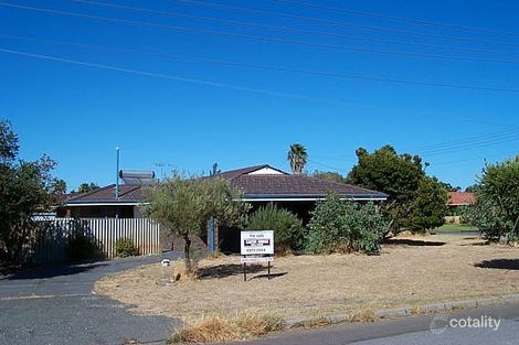 17b Faulkner Way, Eden Hill, WA 6054