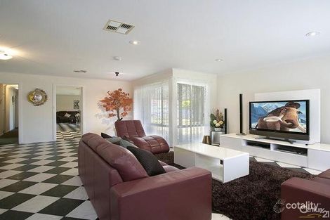 Property photo of 2 McTaggart Court Parafield Gardens SA 5107