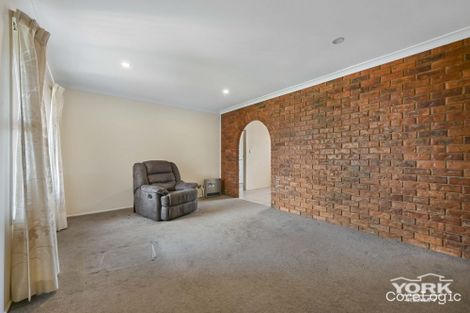 Property photo of 18 Ansett Court Wilsonton QLD 4350