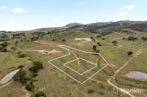 140 Captain Robertson Dr, Burra, NSW 2620