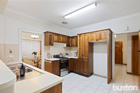 Property photo of 11 Carolyn Street Hampton VIC 3188