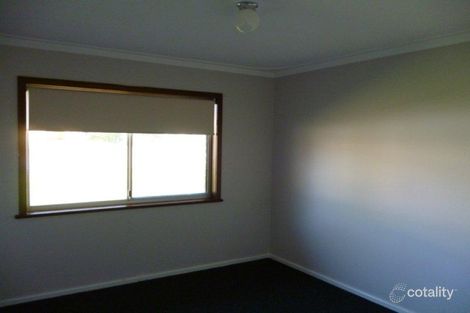 Property photo of 21 Mark Way Mount Tarcoola WA 6530