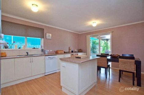 Property photo of 13 Kestrel Court Carrum Downs VIC 3201