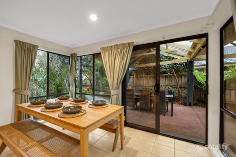Property photo of 2 Riverglen Road Berwick VIC 3806