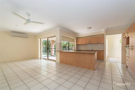 Property photo of 8 Maidenhead Court Oxenford QLD 4210