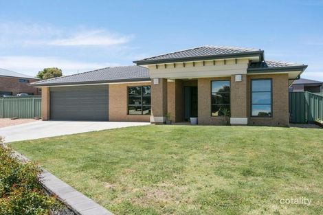 31 Janelle Dr, Maiden Gully, VIC 3551