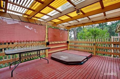 15 Gordon Ave, Montrose, VIC 3765