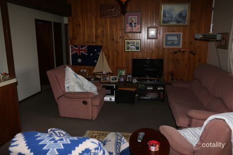 Property photo of 19 Lakeside Drive Kianga NSW 2546