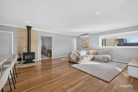 Property photo of 33 Wiggins Avenue Maffra VIC 3860