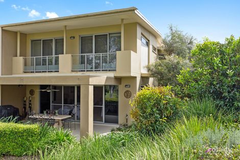 5231 Bay Hill Tce, Hope Island, QLD 4212