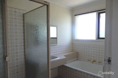 Property photo of 1 Winnima Avenue Hampton Park VIC 3976