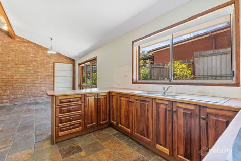 Property photo of 1 Emu Place Kooringal NSW 2650