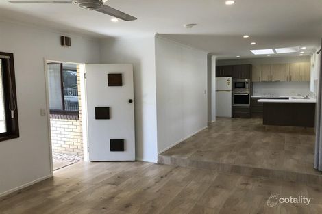 Property photo of 38 Stradbroke Street Biggera Waters QLD 4216