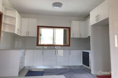 36 Buranda Cres, St Johns Park, NSW 2176