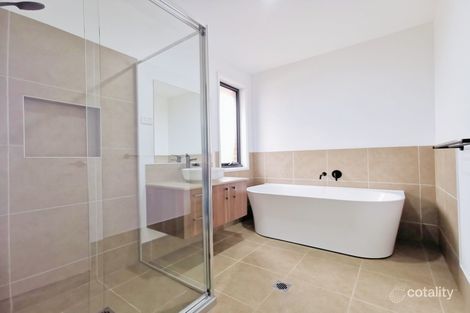 Property photo of 27 Thoroughbred Drive Cobbitty NSW 2570